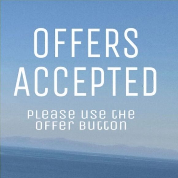 3/$30 Stunning 2.75" Vintage Cloisonne Red and White Floral Bangle Bracelet Set - Picture 11 of 11